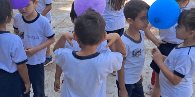 Semana da Criança leva alegria e aprendizado às escolas e CEMEIs da rede municipal de Araxá