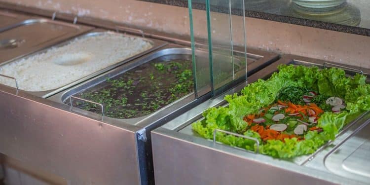 Araxá garante alimentação escolar de qualidade a 100% dos alunos da rede municipal; TCE-MG aponta desigualdades em municípios