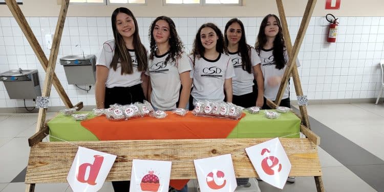 CSD realiza Feira do Empreendedorismo nesta sexta com 15 miniempresas criadas por alunos