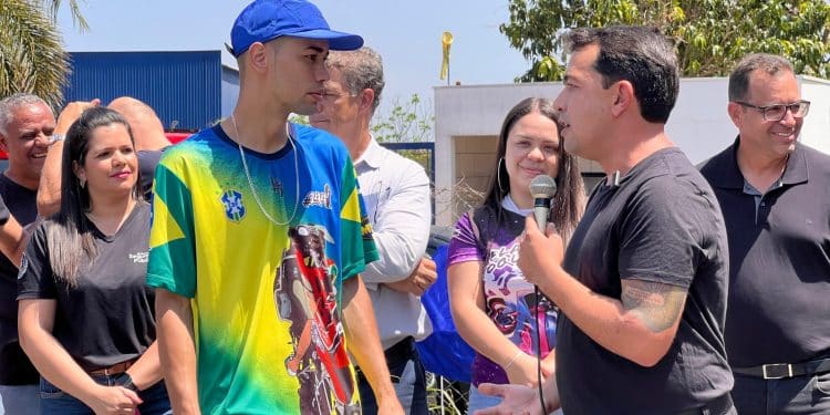 Araxá entrega pista de Wheeling e espaço multiuso para a comunidade