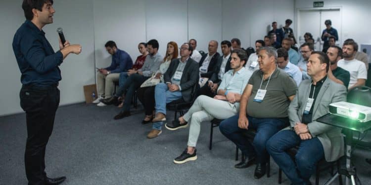 Prefeitura de Araxá discute novo sistema de regulação da saúde com o Governo do Estado