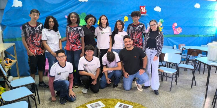 Psicólogos promovem rodas de diálogo sobre violência e convivência nas escolas de Araxá