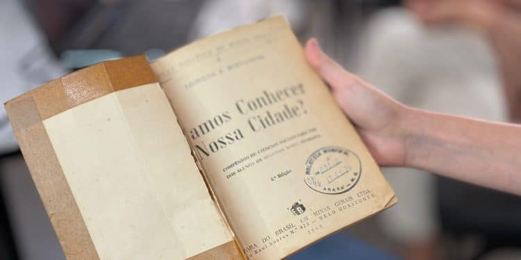 Prefeitura de Araxá digitaliza acervo histórico para preservar a memória da cidade