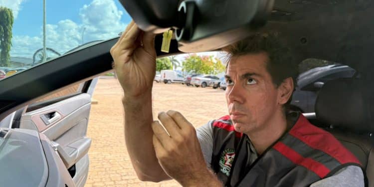 Táxis de Araxá passam por inspeção obrigatória de taxímetros