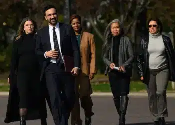 Prefeito eleito de NY anuncia equipe de transição liderada só por mulheres