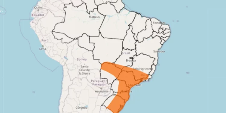 Ciclone avança e 9 estados seguem sob alertas nesta quarta (10)