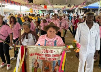 4º Encontro de Congados emociona Araxá com fé, cores e tradição que atravessa gerações
