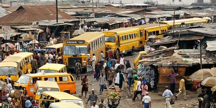 Ataque dos EUA contra o Estado Islâmico expõe complexidade da violência religiosa na Nigéria