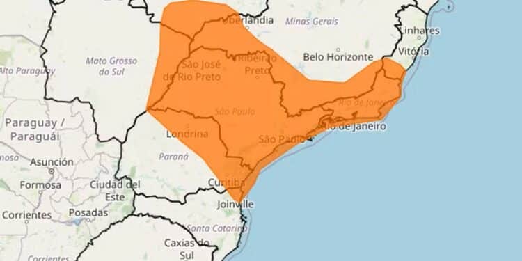 Onda de calor: Inmet emite aviso laranja de perigo para 8 estados