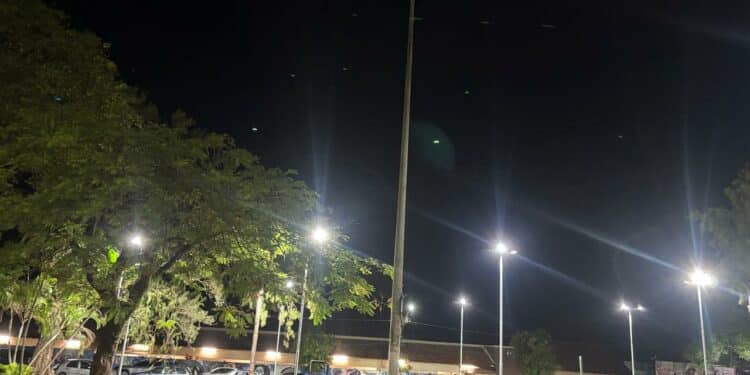 Prefeitura de Araxá executa obras de extensão e manutenção da rede elétrica em diversos pontos da cidade em 2025