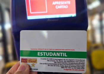 Araxá inicia recadastramento do cartão estudantil do transporte coletivo próxima segunda (26)