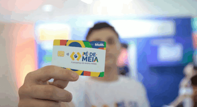 Secretaria de Assistência Social orienta para acesso de estudantes ao Programa Pé-de-Meia em Araxá