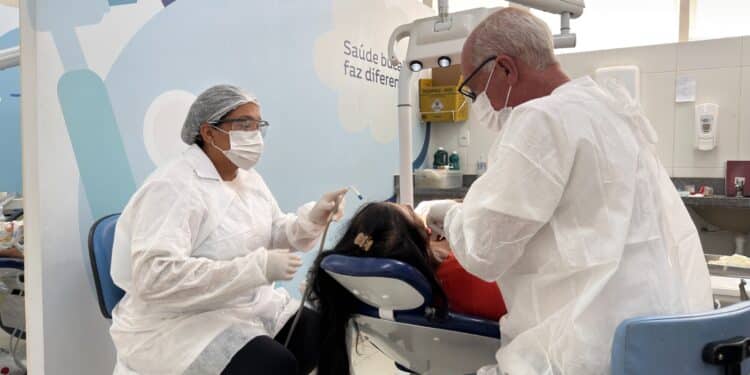 Rede de assistência odontológica de Araxá contempla atendimentos de atenção básica, emergência e especialidades