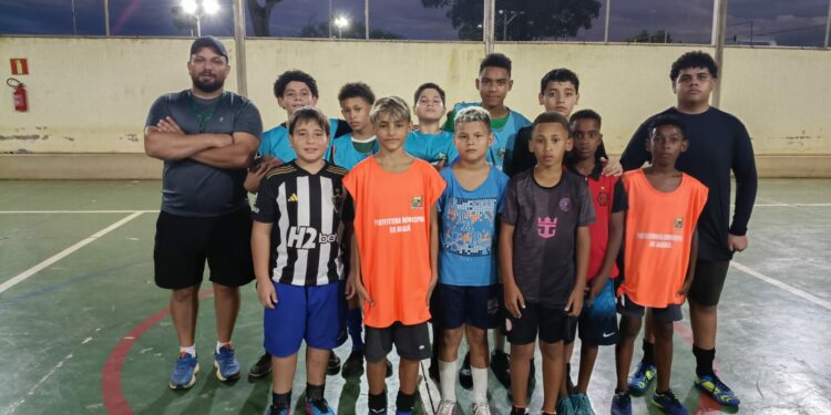 Secretaria Municipal de Esportes abre vagas para escolinha de futsal Sub-11