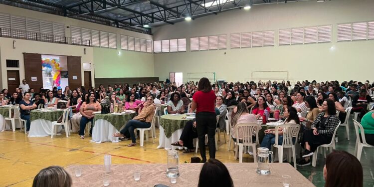 Prefeitura de Araxá promove Pacto Mineiro pela Alfabetização na Rede Municipal de Ensino