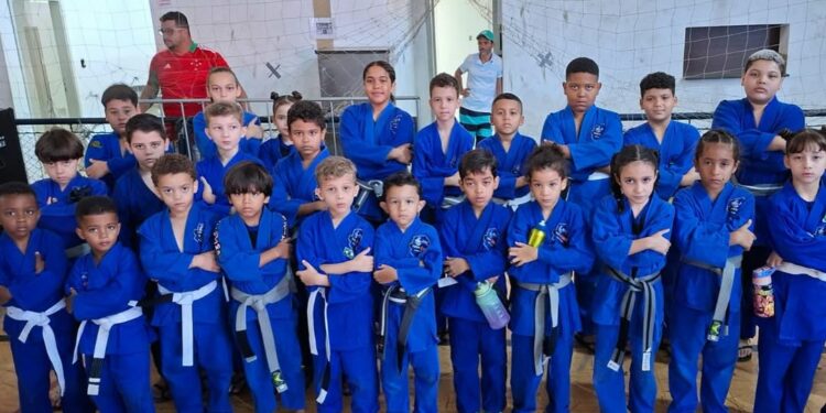 Equipes de Araxá conquistam mais de 130 medalhas no Araxá Open de Jiu-Jitsu FBMMA 2026