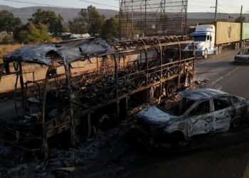 México tem aulas suspensas e ondas de saque após morte do narcotraficante “El Mencho”