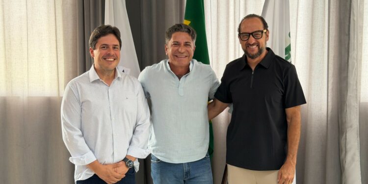 Rodrigo Siqueira assume Secretaria Municipal de Esportes