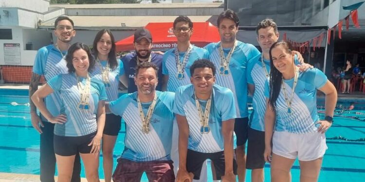 Atletas araxaenses conquistam 24 medalhas na Copa Minas Gerais de Natação
