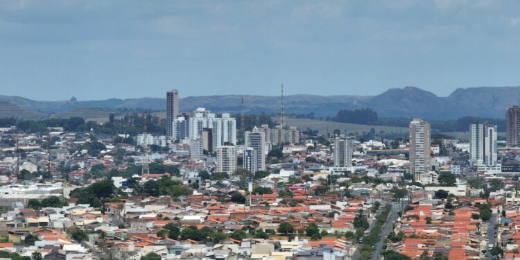 Projeto Araxá amplia em 75% estimativa de terras raras no município