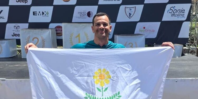 Atleta paralímpico de Araxá conquista quinto lugar em Grande Prêmio de ciclismo em Campos do Jordão com apoio da Prefeitura