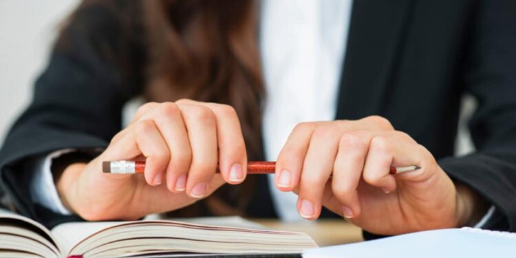 Prefeitura de Araxá abre processo seletivo para cadastro de reserva de estagiários de Direito