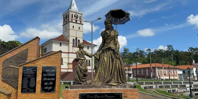 Araxá participa de encontro regional de cultura e confirma registro fotográfico original de Dona Beja