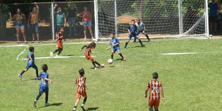 Super Copa de Base reúne jovens talentos e atrai olheiros de grandes clubes neste fim de semana em Araxá