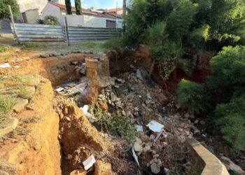 Prefeitura inicia obras para recuperação de erosão no bairro Jardim América