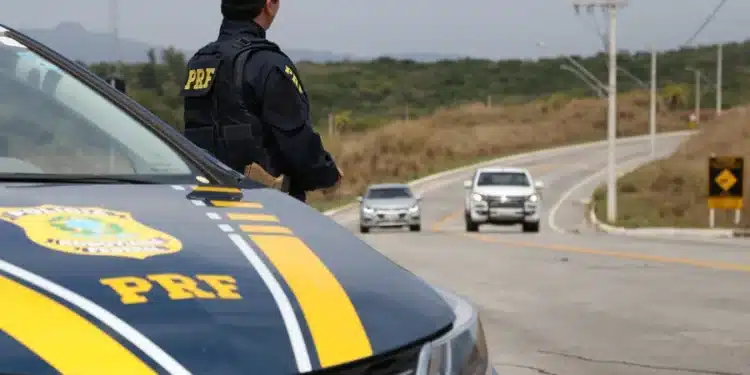 PRF passa a usar drones para aplicar multas