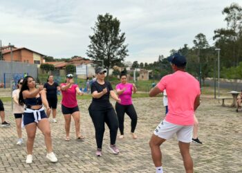 Araxá promove primeira edição do “Beach com Elas” com participação de cerca de 40 mulheres