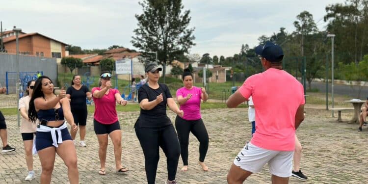 Araxá promove primeira edição do “Beach com Elas” com participação de cerca de 40 mulheres