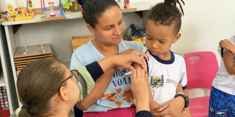 Araxá inicia campanha de multivacinação para crianças e adolescentes na próxima segunda-feira (1º)