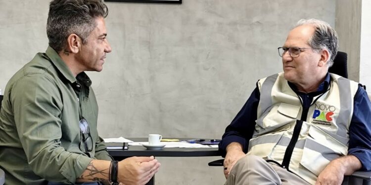 Prefeitura de Araxá busca recomposição do teto MAC e garante carreta do programa Agora Tem Especialistas junto ao Ministério da Saúde