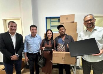 Procon de Araxá recebe novos computadores para ampliar e modernizar atendimento à população