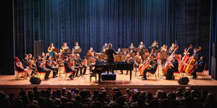 Academia Jovem Concertante emociona público em Araxá com concerto da turnê de 15 anos
