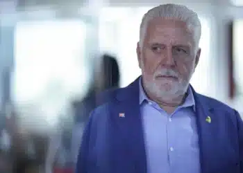 PF aponta Jaques Wagner como “interlocutor relevante” do Master
