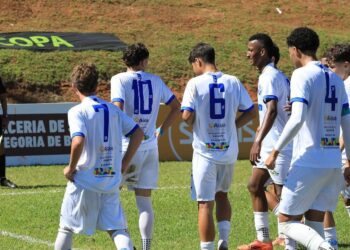 Sub-17 do Dínamo vence Patrocinense por 4 a 2 fora de casa, pelo Campeonato Mineiro