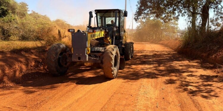 Secretaria de Agricultura realiza manutenção em cerca de 900 quilômetros de estradas rurais no primeiro semestre