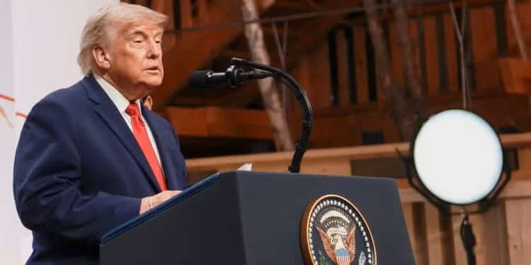 Trump diz que conversou com Lula no G7, chama Brasil de ‘país politicamente difícil’ e confunde filhos de Bolsonaro