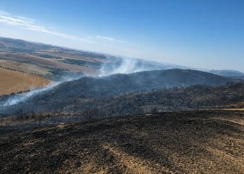 Prefeitura orienta produtores rurais sobre construção de aceiros para prevenir incêndios durante a estiagem