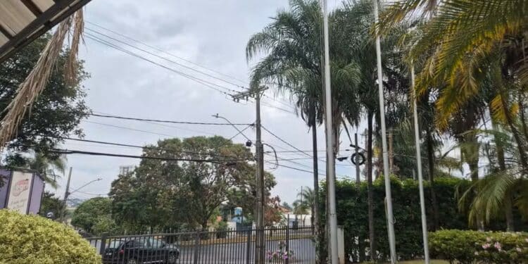 Alerta de tempestade e granizo em MG: 13 cidades do Triângulo e Alto Paranaíba podem ser afetadas
