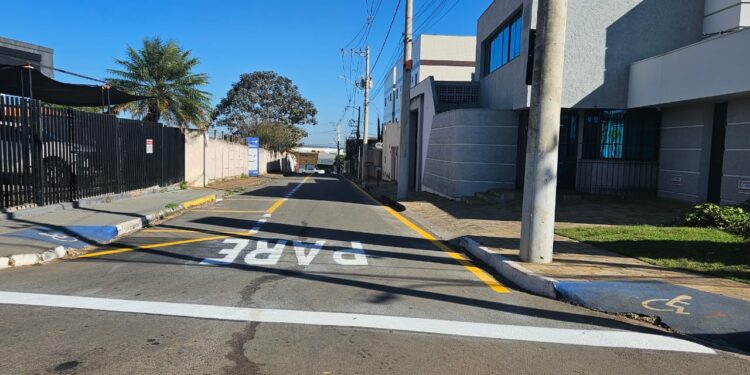 Rua Antônio Teodoro de Souza passa a ser mão única no Bairro Fertiza