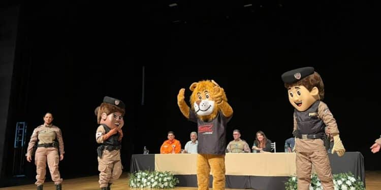 Formatura do PROERD reúne 250 alunos da rede municipal de ensino em Araxá