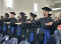 Prefeitura de Araxá realiza cerimônia de formatura de alunos da Educação de Jovens e Adultos do CAIC
