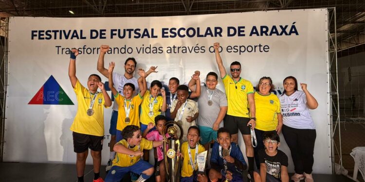 Festival Escolar de Futsal chega ao fim após um mês de competições entre 14 escolas e mais de 450 alunos
