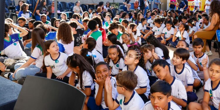 2º Circuito Literário do Cerrado reúne comunidade e valoriza literatura regional em Araxá