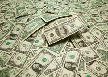 Dólar sobe a R$ 5,13 apesar de queda do petróleo e menor tensão no Irã