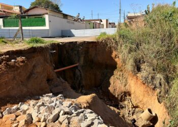 Prefeitura de Araxá inicia obras de recuperação de erosão no bairro Boa Vista