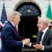 Lula liga para Trump, que propõe retomada de negociações sobre tarifas
